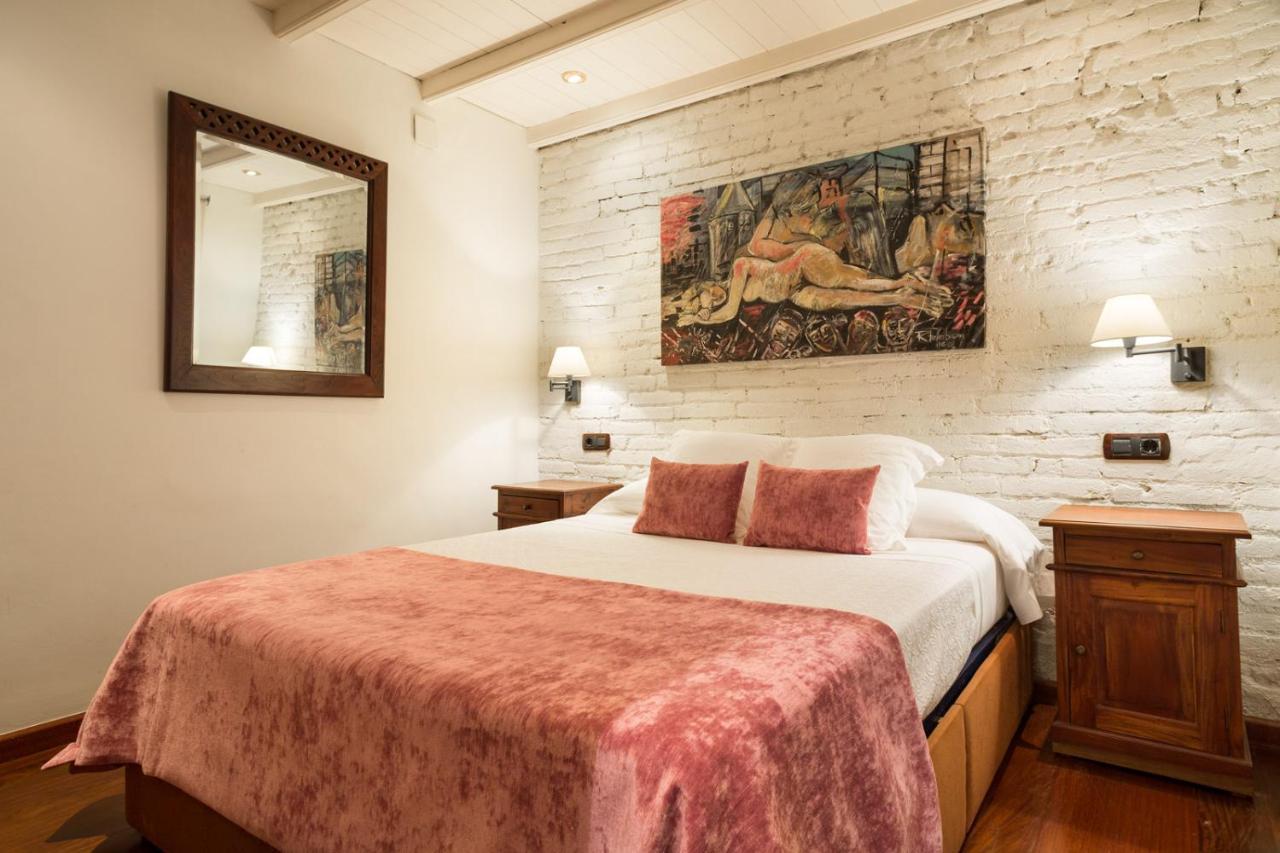 Stay U-Nique Apartments Urquinaona Barcelona Luaran gambar